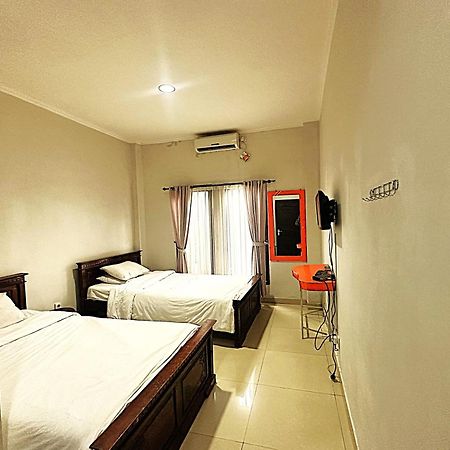 Hotel Warta Dua Denpasar Exterior foto