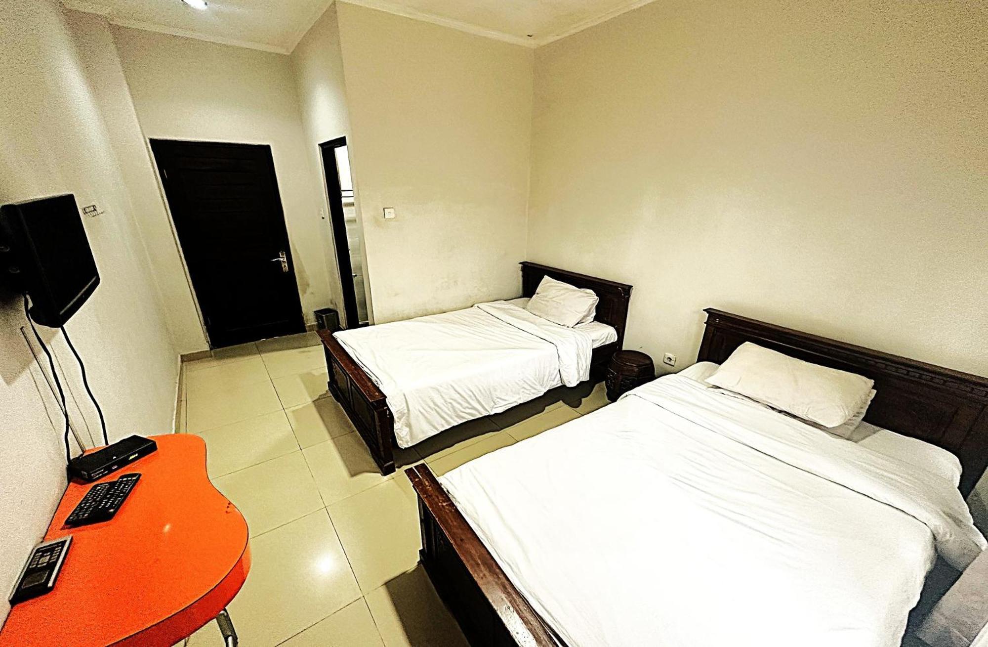 Hotel Warta Dua Denpasar Exterior foto