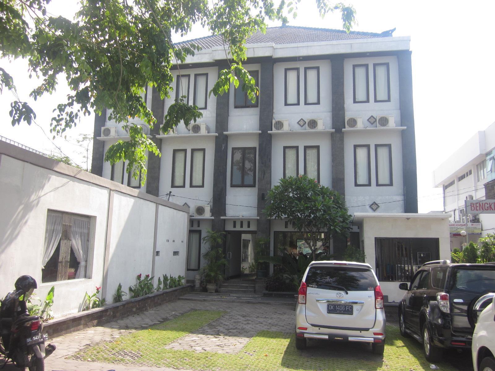 Hotel Warta Dua Denpasar Exterior foto